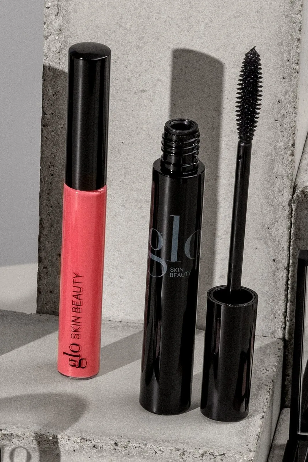 Glo Skin Beauty - Glo Lash Lengthening Mascara - Black, 8 ml