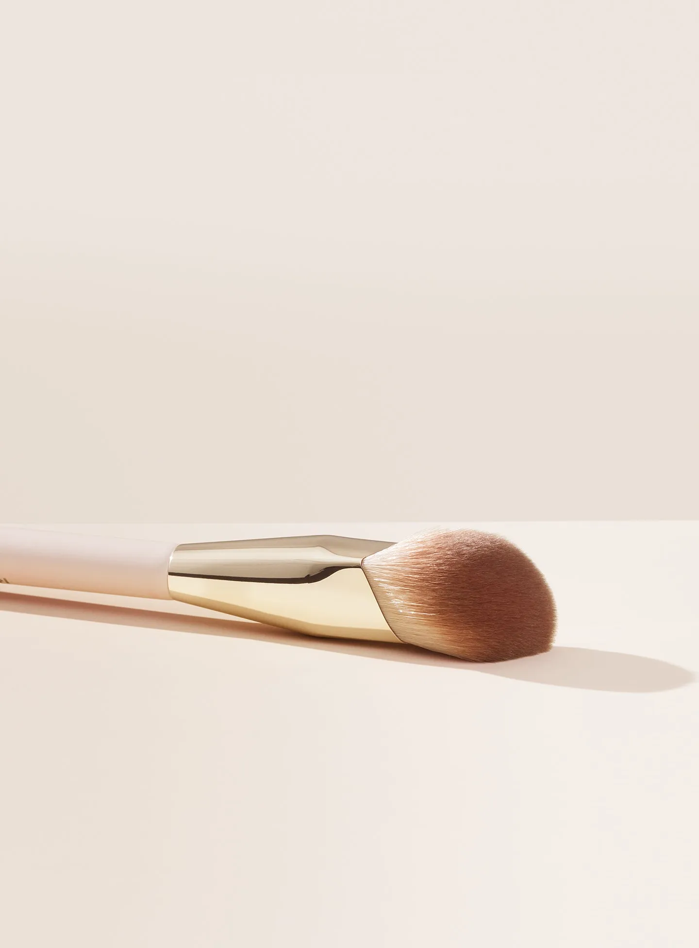 Liquid Touch Foundation Brush