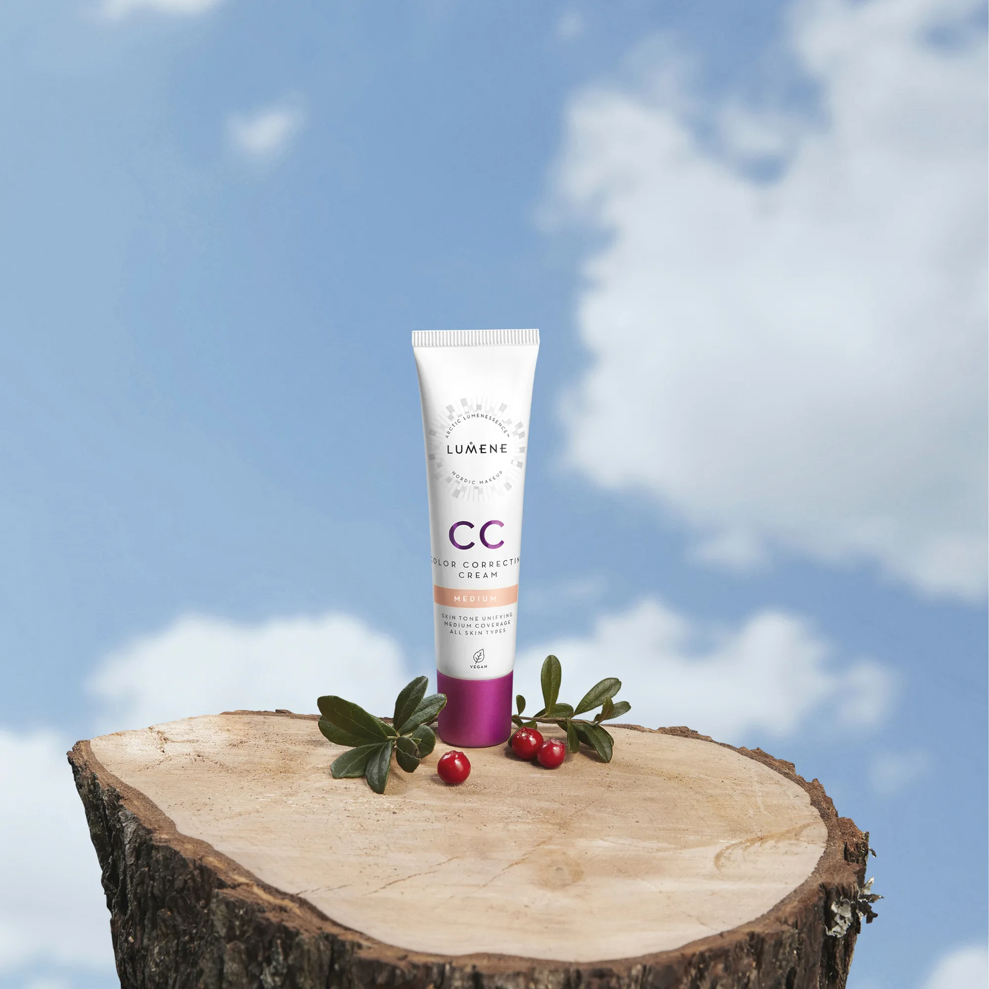 Lumene CC Color Correcting Cream - Medium