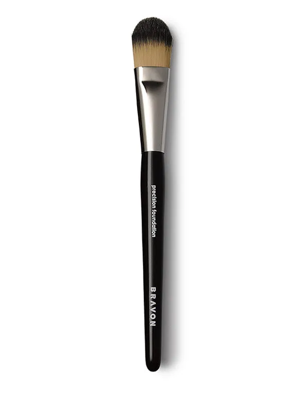 Precision Foundation Brush