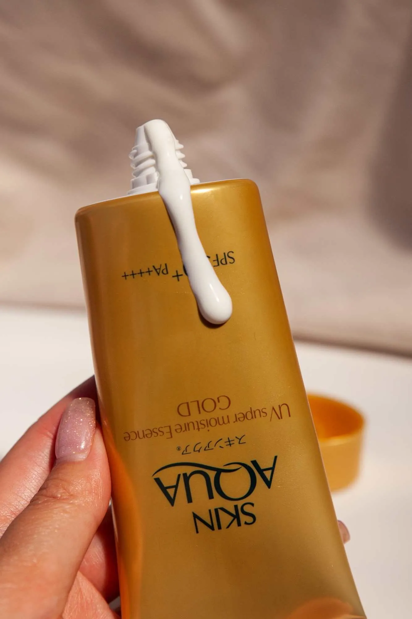 Rohto Mentholatum - Skin Aqua UV Super Moisture Essence Gold SPF50  PA     - 80g